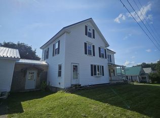 9 Maple St, Dover Foxcroft, ME 04426