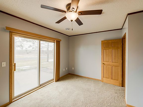 4th image of 1702 Ponderosa Ln