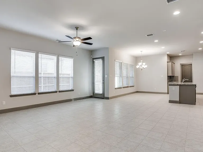 7617 Regal Ln — Photo 5