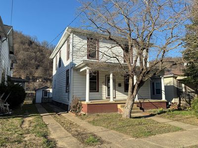 604 5th Ave, Montgomery, WV, 25136