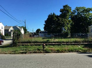 96 Farmington Ave, Providence, RI 02909