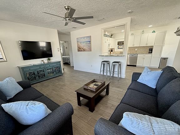 3rd image of 5944 S Lockwood Ridge Rd #1