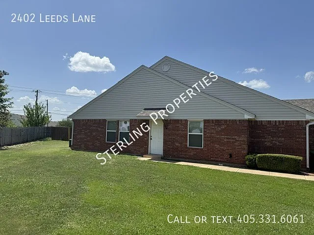 2402 Leeds Ln — Photo 32