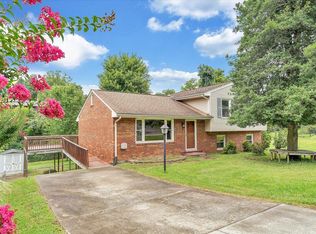 5229 Cave Spring Ln, Roanoke, VA 24018