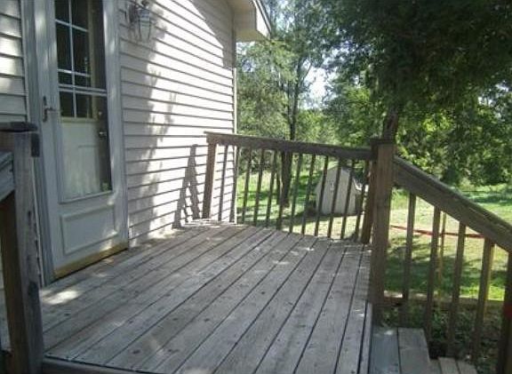 3rd image of 26533 Xylite St NE