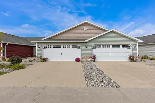 Redwood Perrysburg Woodmont Drive Photo 1