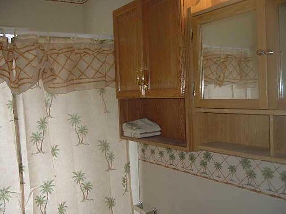 3rd image of 824 E Symmes #1