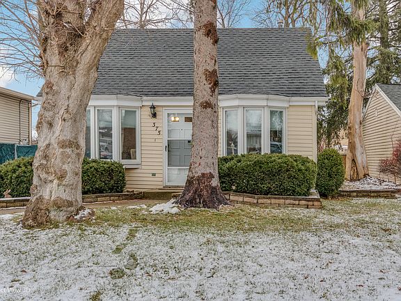 2nd image of 375 N Hemlock Ave