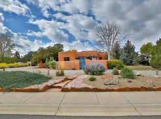 346 Monte Vista Rd, Taos, NM 87571