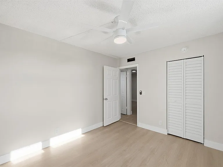 9430 Poinciana Pl #409 — Photo 24