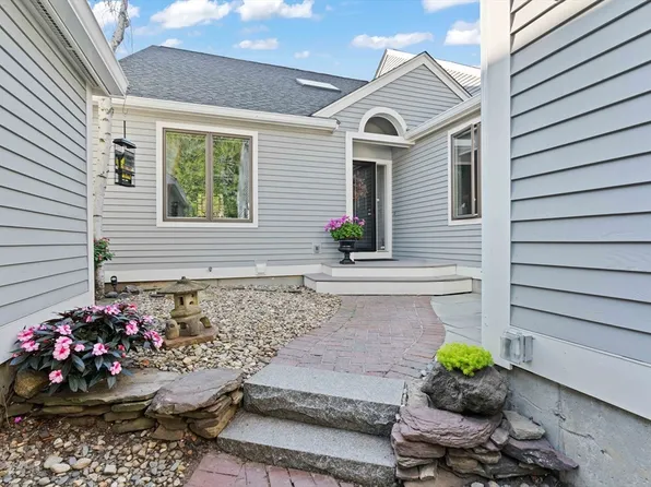 11 Pickwick Way Unit 11, Wayland, MA 01778
