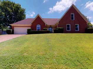 8313 Weatherwood Ln, Cordova, TN 38018