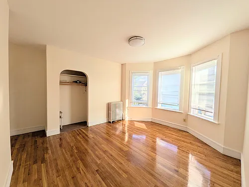 110 Murdock St #2 Photo 1