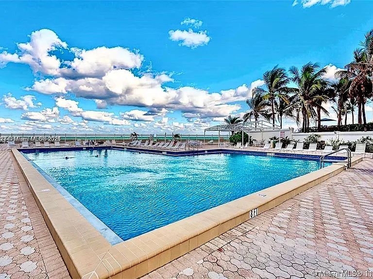 3505 S Ocean Dr #911 — Photo 16