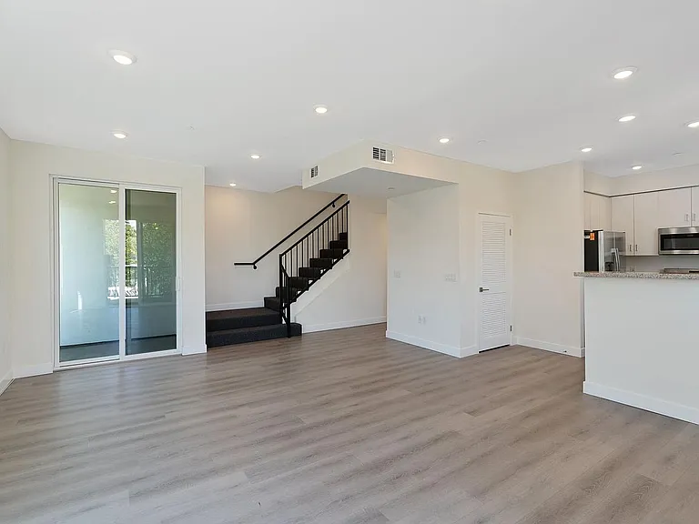 14228 Delano St #0 — Photo 1