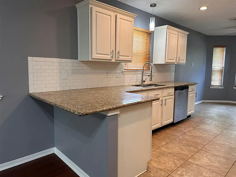 28806 Stone Fox Dr — Photo 7