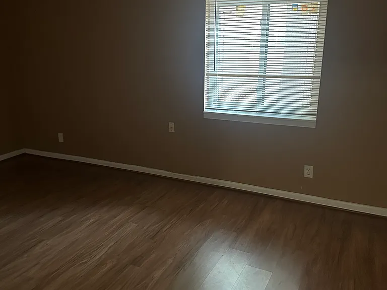 19319 Club House Rd #101 — Photo 3