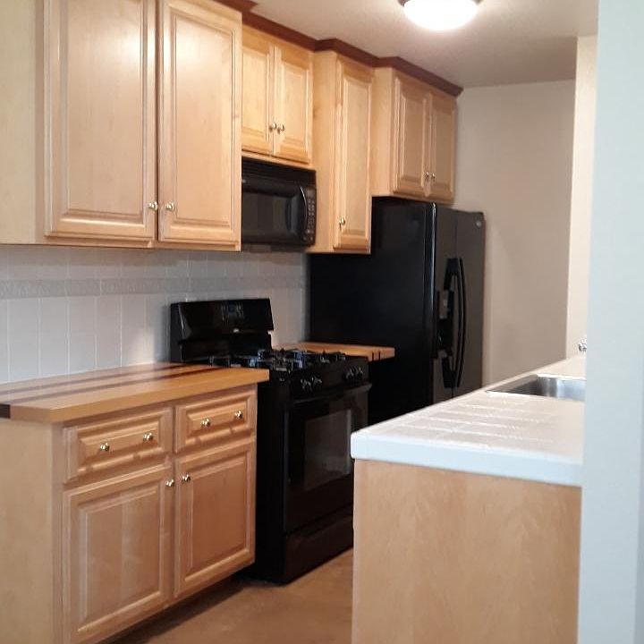 1st image of 240 Breuner Dr APT 2