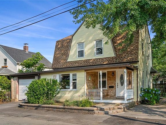 3rd image of 16 Allard St