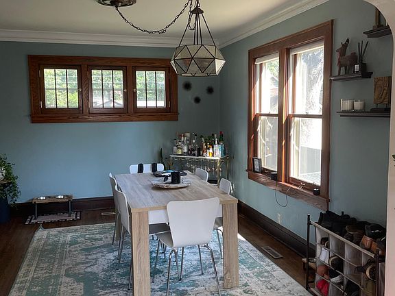 Adjoined dining space off of the living room.