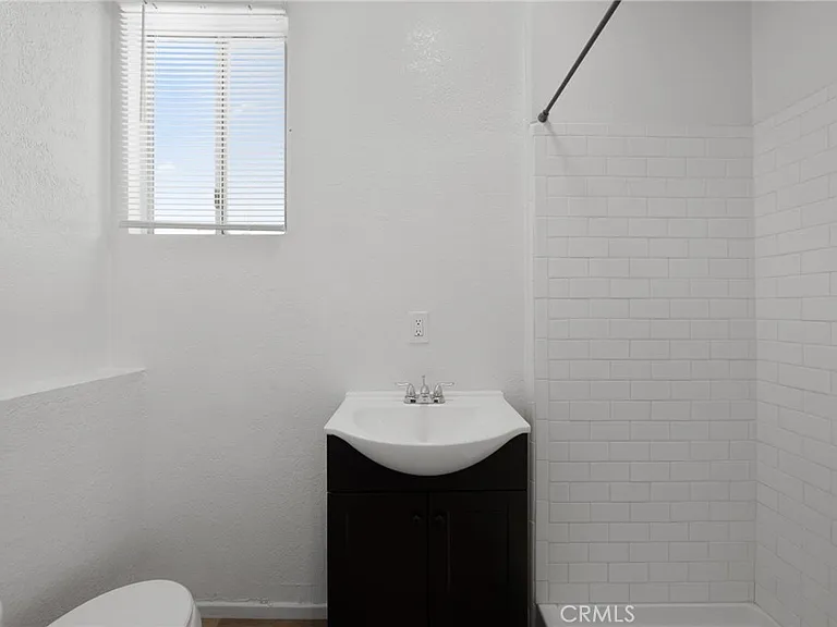 927 Orange St #5 — Photo 9