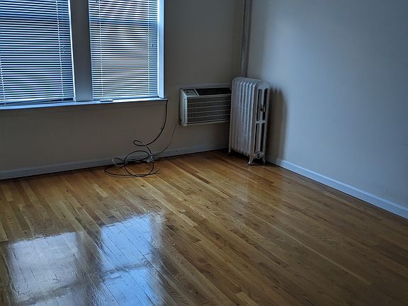 5th image of 30-86 33rd St #2