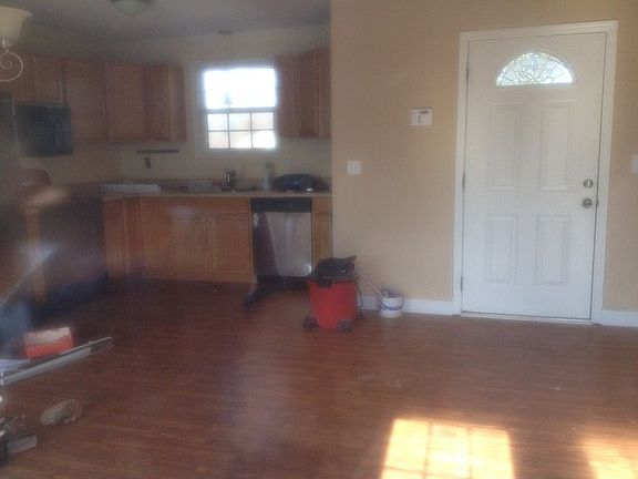 5th image of 22 Rawood Dr