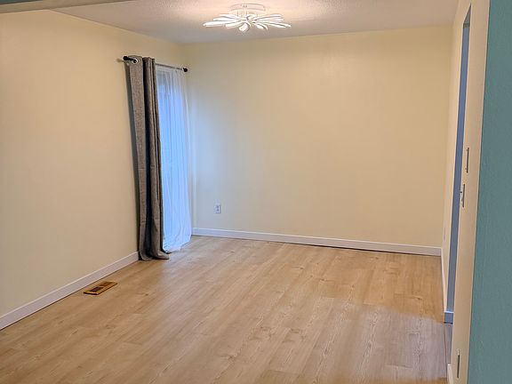 2nd image of 1400 153rd Ave NE APT 3708