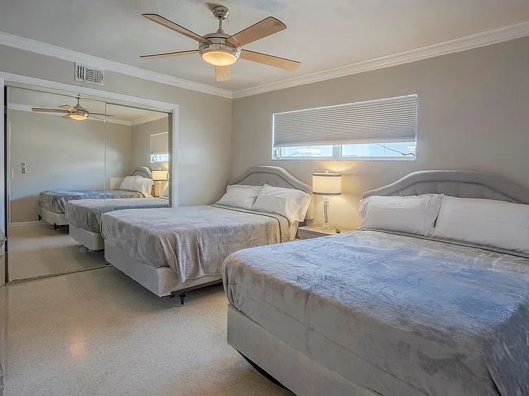 3911 Americana Dr — Photo 21