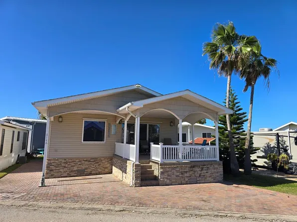 614A Sand Dollar Dr, Port Isabel, TX 78578