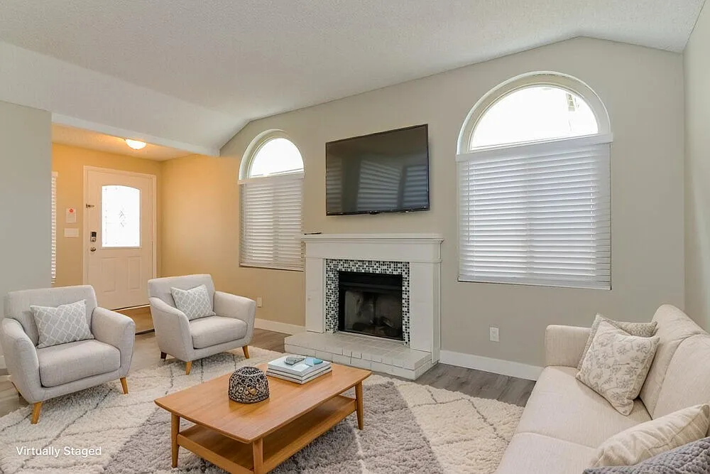 3 bed, 2.0 bath, 1245 sqft, $2,940 — Photo 4
