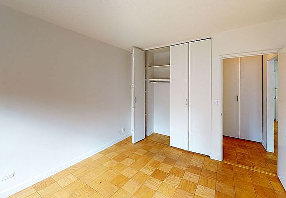 3rd image of 1520 York Ave APT 22D