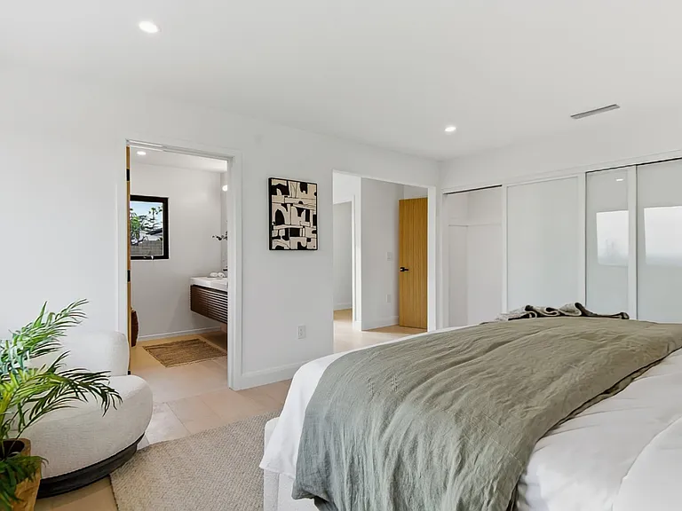 1764 E Loma Alta Dr — Photo 28