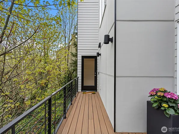 2314 Thorndyke Avenue W #E, Seattle, WA 98199