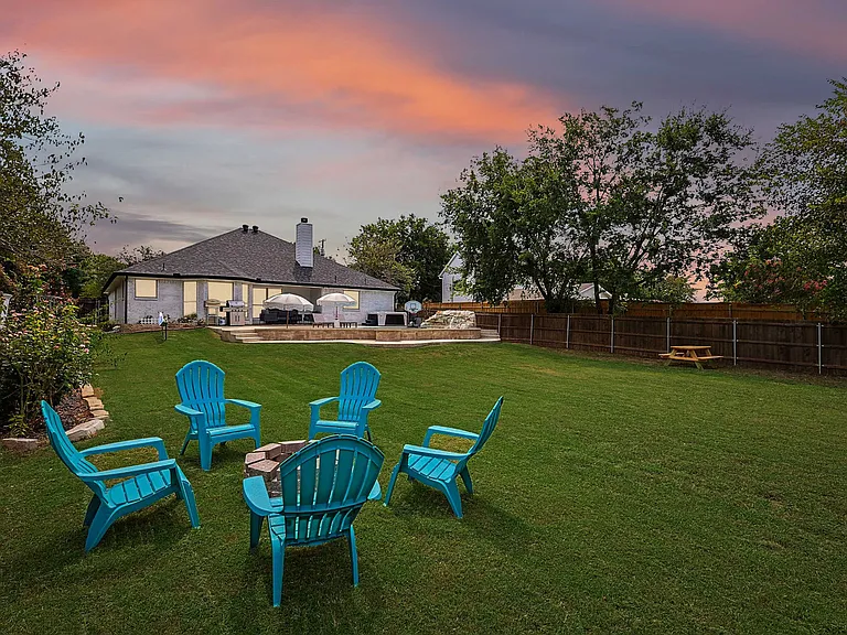 111 Creekview Dr W #ID1056457P — Photo 42