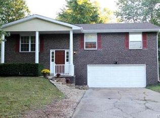 109 Kelly Dr, Festus, MO 63028