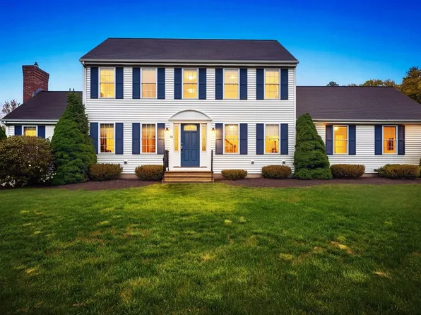 10 Wilson Dr, Uxbridge, MA 01569