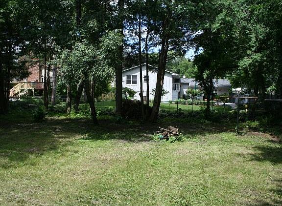 2nd image of 1863 Birch Lake Ave