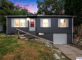7507 Terry Dr, La Vista, NE 68128