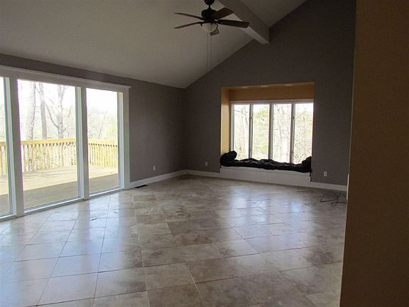 3rd image of 144 Lakeland Ave