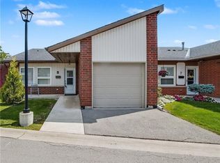 5 Archdeacon Clark Trl, Hamilton, ON L9B2M2