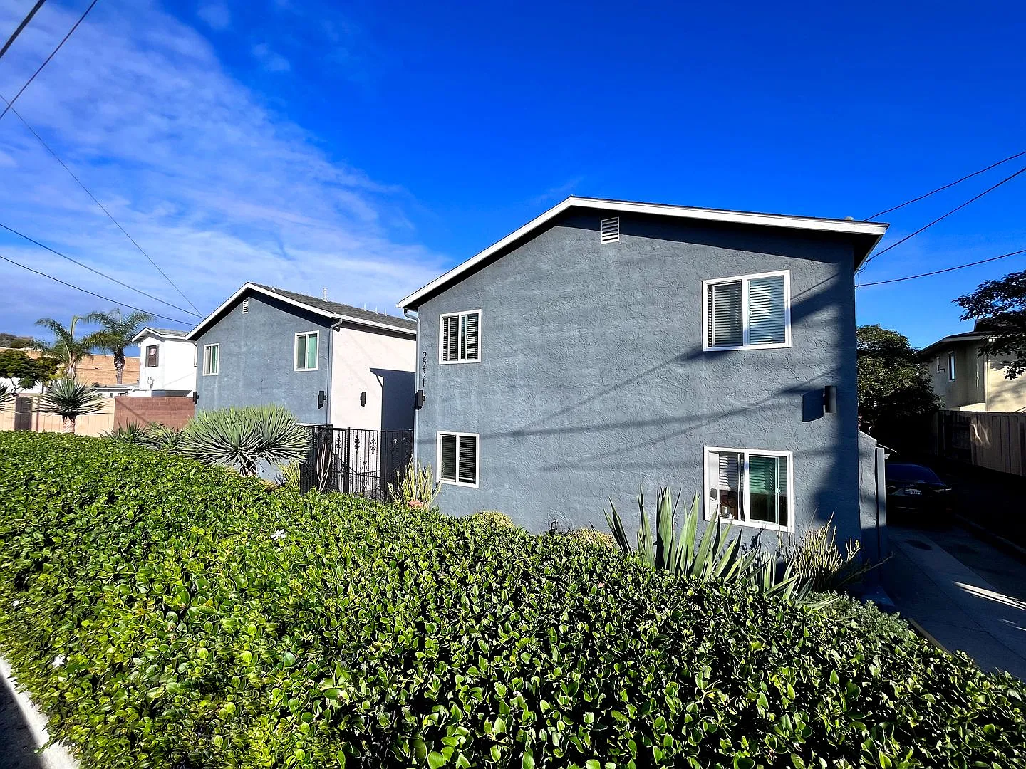 2231 Burroughs St — Photo 1