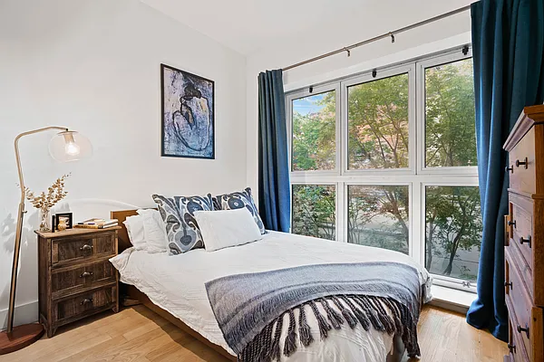 Sold by Compass | media 3
