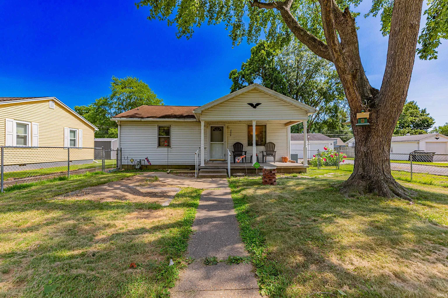 2239 Kathleen Ave photo 1