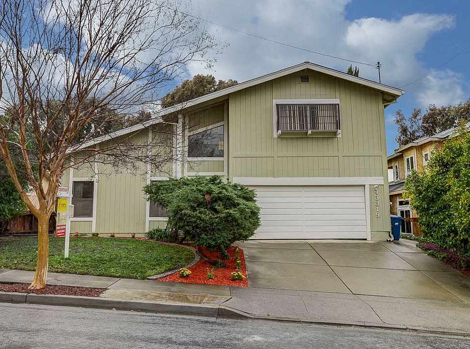 2nd image of 43319 Gallegos Ave