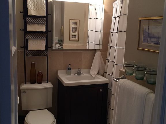 5th image of 80 N Moore St APT 36C