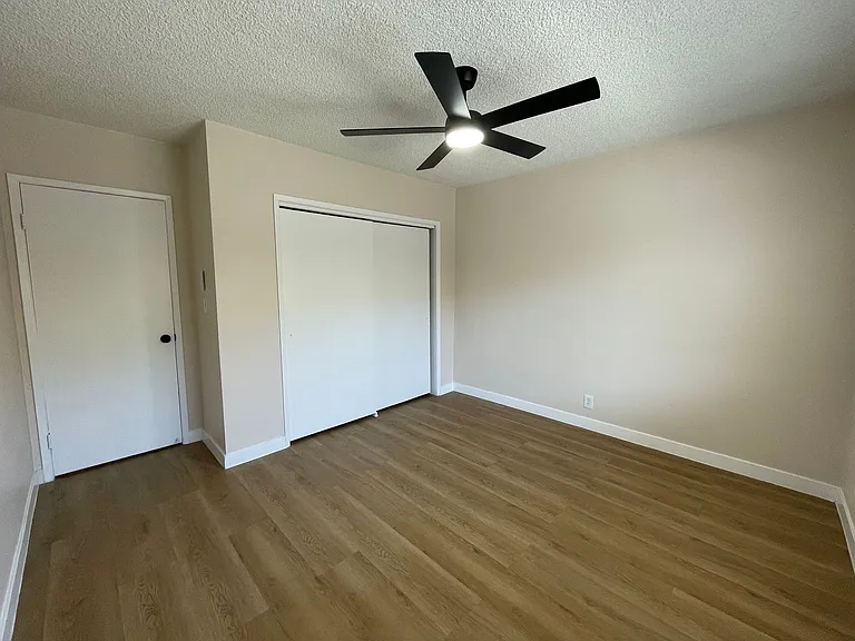 1141 Molino Ave — Photo 17