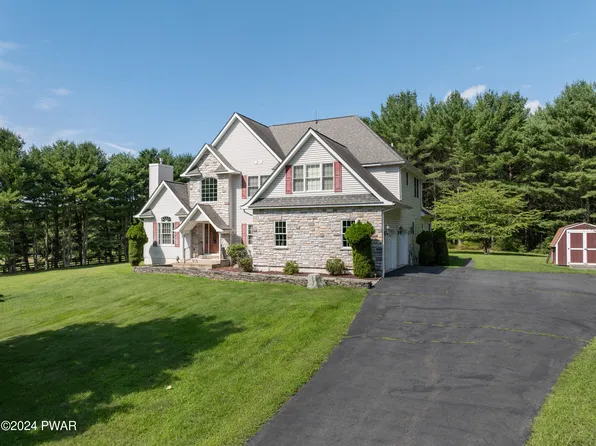 208 Long Meadow Rd, Milford, PA 18337