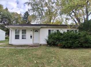 1009 Glenwood Dr, Danville, IL 61832