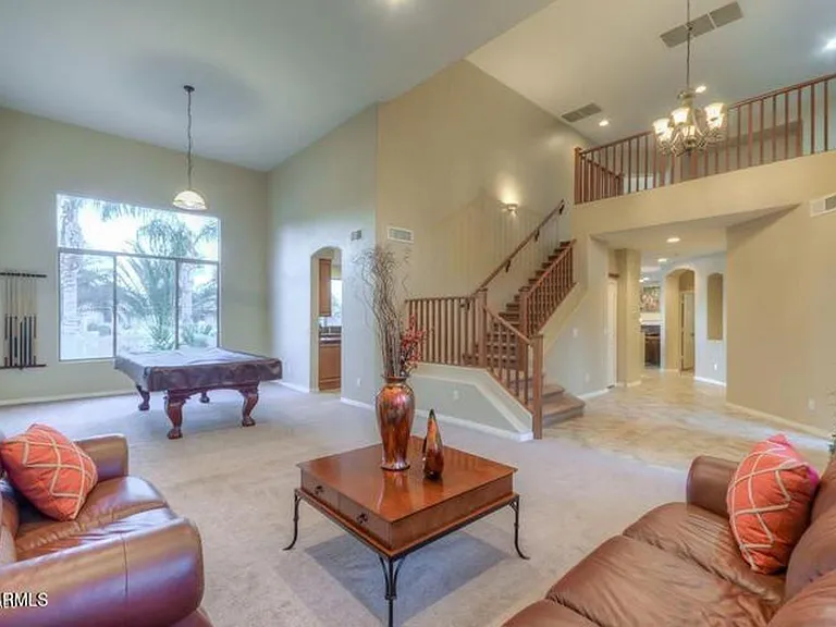 1690 W Bartlett Way — Photo 5